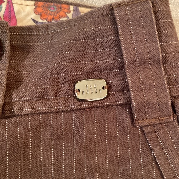 Ted Baker - Cropped Wide Leg Trousers. Size 2 UK - Picture 5 of 12